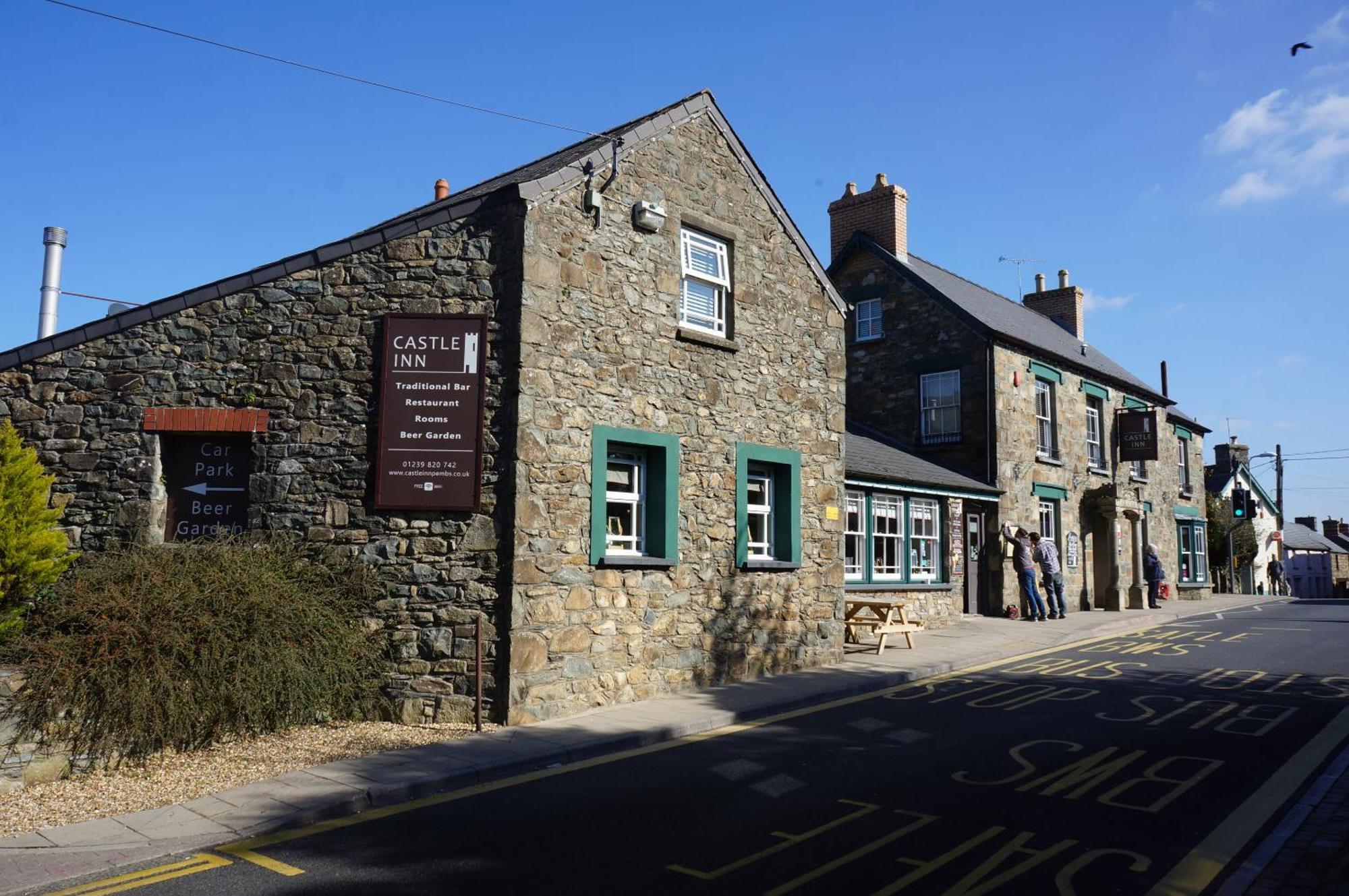 Castle Inn ニューポート エクステリア 写真